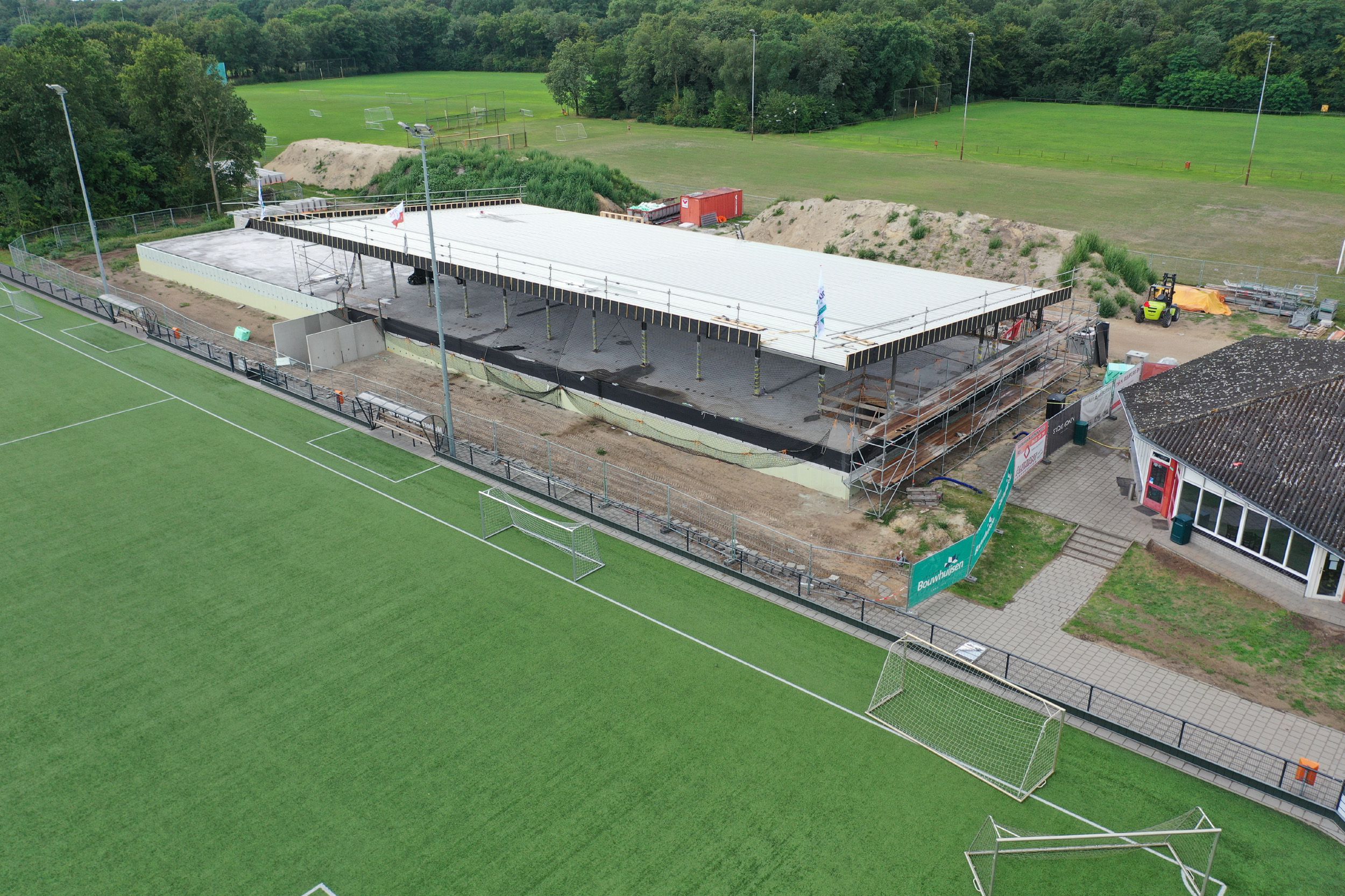 Dronefoto nieuwbouw Zwaluw VFC 16 juli 2023